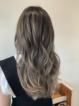 クルール バイ マーブル(COULEUR by Marble) 外国人風　ミルクティーバレイヤージュ