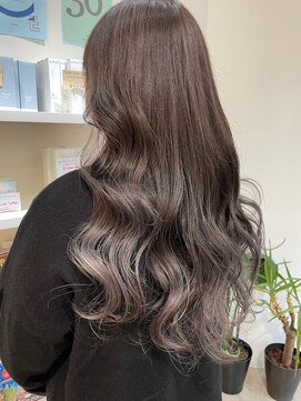 レガシーヘアーデザイン(Legacy hair design) 「ハイライト×シルバーグレー」