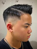 ビンゴ(BINGO)&nbsp;ba327ニュアンスカラー短髪刈り上げアップバング束感バーバー