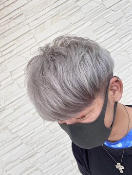 アプリティア 【メンズ×ハイトーンシルバー】　別府／大分