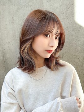 サロウィンフレンテ 新宿三丁目(SALOWIN Frente) 石塚／インナーカラーベージュくびれミディアム10代20代30代新宿