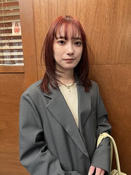 クヴェル バイ アーバン(KVELL by urban.) 【レイヤー/似合わせカット/ぷつっとカット/暖色カラー】