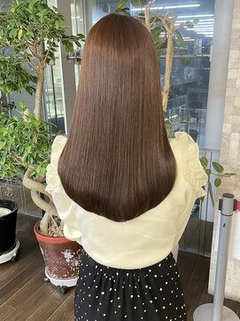 ザック ヴィ(ZACC  vie) ブラウンカラー/レイヤーカット/ワンカール/髪質改善ストレート