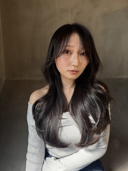 イー(E)の写真/<完全個室完備>髪のダメージを最小限に抑え、艶感、弾力のある髪に♪今までにない手触りと質感を実感◇