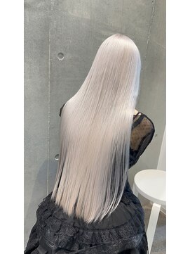 モニカ 原宿店(MONIQA) ホワイトブロンド