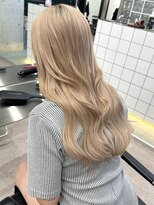 サンクマーケット 渋谷(cinq MARKET)&nbsp;ブリーチカラーハイトーンカラーヘーゼルベージュモカベージュ