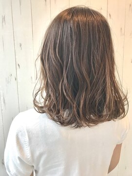 ピクチャー(PICTURE) honey　×　beige