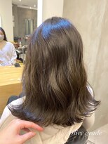 カーキグレージュ＊こなれヘア＊透明感＊丸型【Zina銀座】