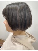 ショートボブ