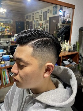 ヴェナ(VeNA) バーバースタイル