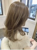 ミディアムレイヤー×アッシュベージュ