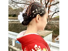 お着付けもさせていただいております。TEL 072-474ー3860