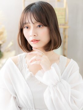 カバーヘア ブリス 志木南口駅前店(COVER HAIR bliss) イヤリングカラー切りっぱなしぱっつんボブh3志木20代30代40代