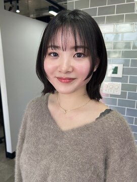 ハウス 表参道(HUIS) イメチェン美髪ブルーブラック外ハネボブ