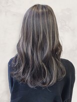ファイン 三笠店(Fine)&nbsp;20代30代ハイライトレイヤーカット透明感ダークグレージュロング