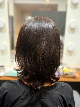 アミックス Hair&Make Amix KOKUSAIHOTEL 軽やかで動きのあるウルフパーマ