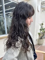 パークレーン アイス イヴェン(park lane ICI yeven)&nbsp;20代30代40代パーマミディアムロングレイヤーカットブリーチなし