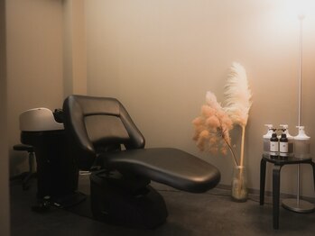 アイエヌジードット(INg.)の写真/【頭浸浴スパ】頭の疲れ、溜まっていませんか?たった5分、お湯に包まれるだけで深いリラックスを―