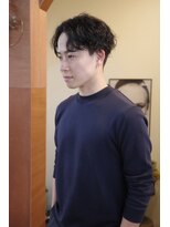 エディ(Edy) メンズセンターパートカルマパーマ韓国ヘアカルマヘア眉毛カット