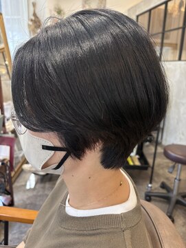 ローレン(Loren) ハンサムショート