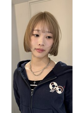 ヌー ノエラ(nu Noella) ミルクティーベージュ×切りっぱなしボブ【中村】