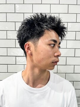ミスターマウントロックバーバーショップ(MR.MT.ROCK BARBER SHOP) スパイキーショート テーパーフェード