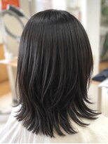 カットハウス はさみの部屋&nbsp;軽やか外はねミディアムレイヤー