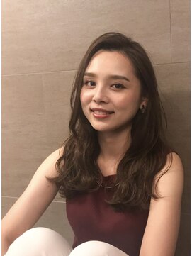 ステラ(STeLLa) 【STeLLa京橋】かき上げバングで作る大人の抜け感ロング【山内】