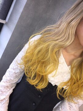 アンククロス 表参道(ANKH CROSS) ANKHCCROSS表参道店ブロンド×イエロー ハニーグラデーション