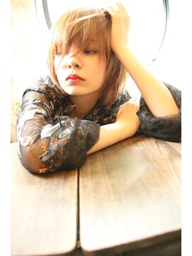 ブーケ(BOUQUET) 気怠さ アンニュイ 気高さ 大人ルーズボブ