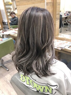 ジゼル(gisele) オンブレバレイヤージュ