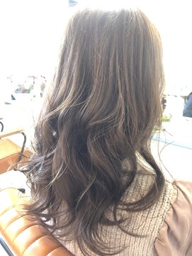 イデール(ideaile) ミディアムカール