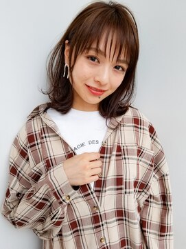 ガーデン オオタカノモリ(garden otakanomori) カジュアルな束感バングにシースルーレイヤーミディ