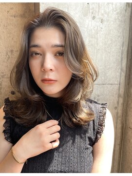 キティン 吉祥寺(kitin) 《kitin吉祥寺》　透明感ベージュカラー　くびれヘア