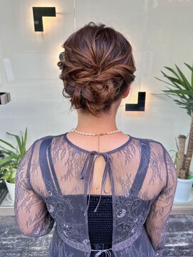 スミ(sumi) 結婚式/お呼ばれヘアセット