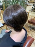 ショートボブ