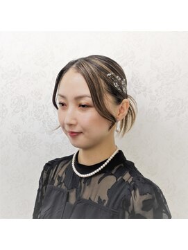 横濱ハイカラ美容院(haikara美容院) 結婚式お呼ばれへアセット　カチモリ　銀箔ヘア