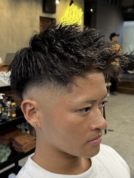 ザ アリー(The Alley) ツイストパーマ