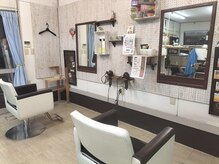 カットハウス 四樹の雰囲気（全セット面だよーん☆）