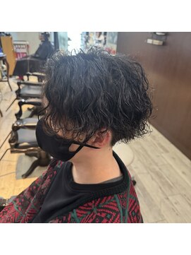 イーエル グランデ(e.ll grande) 波巻きパーマ