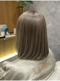 アッシュベージュ