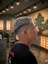 エンペラー(EMPEROR)&nbsp;フェザーアップ
