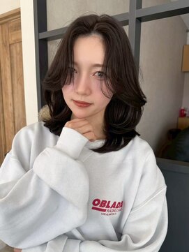 エトワ 中央店(etoi) 大分ハッシュカット胸上鎖骨下ミディアムレイヤースタイルかるめ