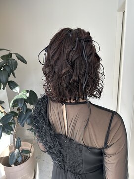 カノンヘアー(Kanon hair) ハーフツインアレンジ