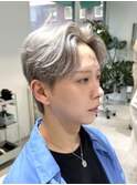 韓国ヘア 毛流れセンターパート×シルバーグレージュ