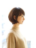 レウナ 外苑前(Reuna)&nbsp;【３０代・４０代】大人女性に人気トップふんわりひし形ショート
