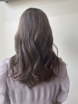 エイミー(Aimee) Aimee 町田　カーキーアッシュ×エアリーミディ