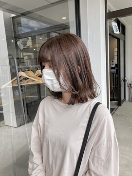 ナンバー(number+) 10代20代30代大人かわいい暗髪艶感ヨシンモリくびれミディアム