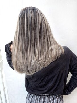 トルネード(TORNADO) 外国人風ハイライトバレイヤージュ ホワイトグレージュ T1229