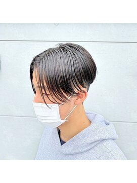ヘアステージアミカル センターパート